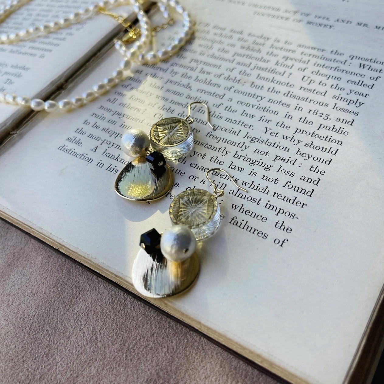 ドイツ製アンティーク ・華  ピアス